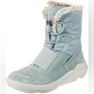 New in box Superfit Twilight, Snow Boot Girl